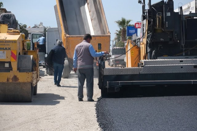 Bodrum'da Asfalt Çalışmaları Devam Ediyor