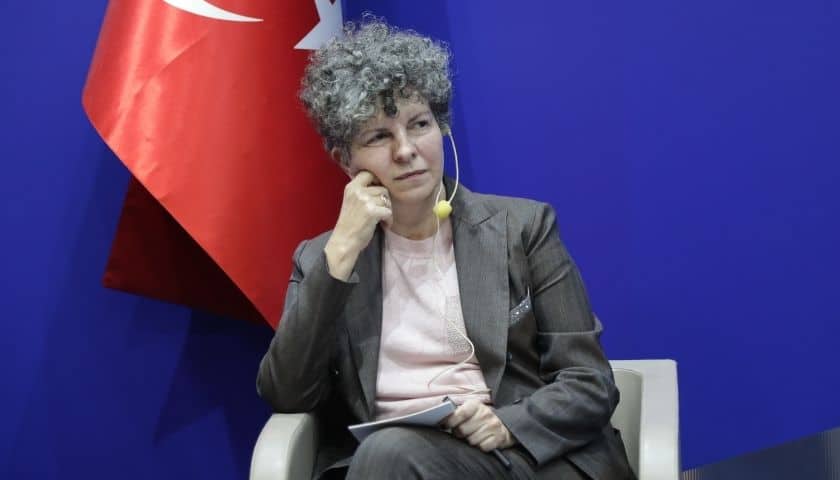 İpek Üstündağ : Zihniyeti Değiştirmek Gerekiyor