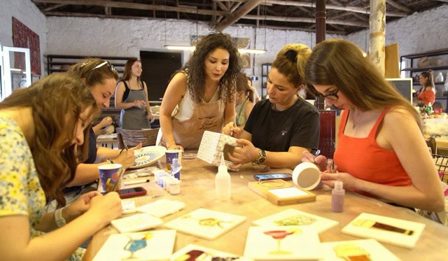 Kadın girişimciler Aliağa’da sanatta ilklere imza atıyor