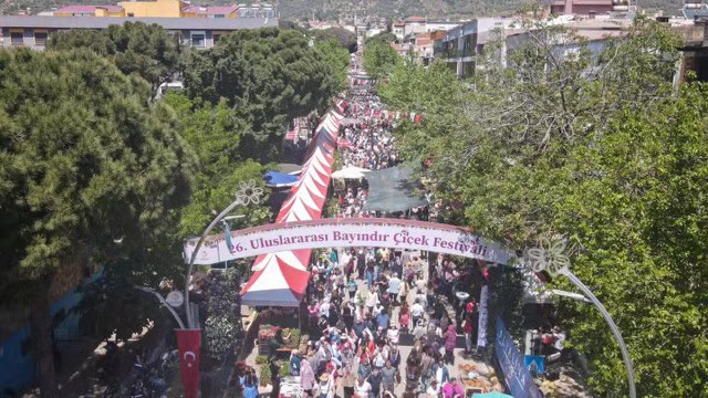 Bayındır Çiçek Festivali Son Gününde de Doldu Taştı