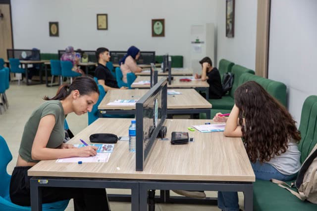Bursa Büyükşehir’den üniversite adaylarına sınav provası
