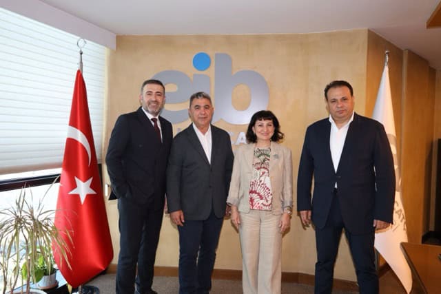 Bir Yönetim Dört Başkan