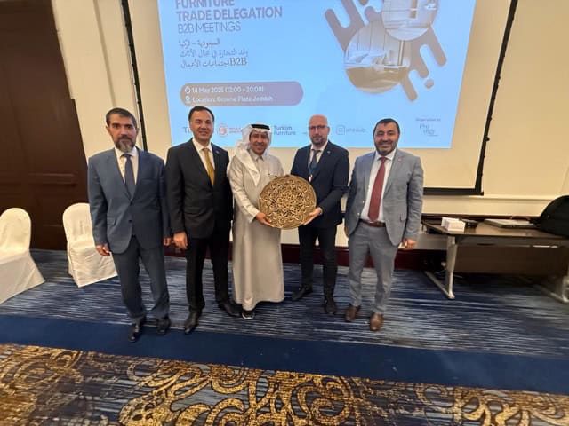 Suudi Arabistan’ın mega kenti NEOM’un mobilyaları Türkiye’den gidecek