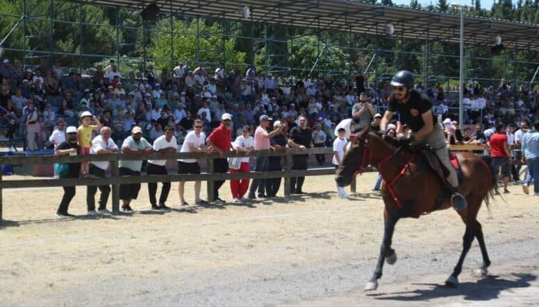 Gölcük’te Geleneksel Rahvan At Yarışları 31 Ağustos’ta başlıyor