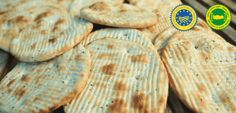 Patatesli ve çıtır çıtır fırın börekleri, lezzetli ve sağlıklı atıştırmalık. En iyi fırın patatesli börekleri burada keşfedin.