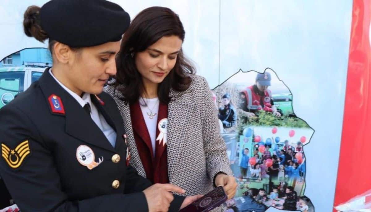 Jandarma, KADES Eğitimiyle Kadına Yönelik Şiddetle Mücadeleyi Sürdürüyor