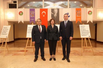 Eskişehir'de '26 Cümlede Adalet' Sergisi Adalet Kavramını Sanatseverlerle Buluşturdu