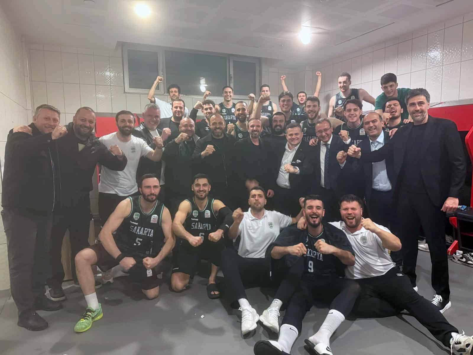 Sakarya Büyükşehir Basketbol Takımı, Play-Off Yarı Finalinde Mücadele Etmeye Hazırlanıyor