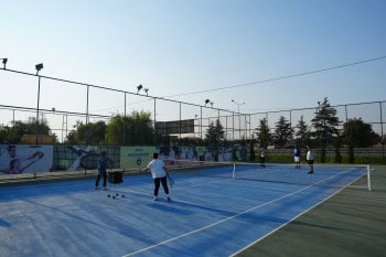 Eskişehir Büyükşehir Belediyesi'nden Çocuk ve Yetişkinlere Özel Tenis Kursları Dönemi Başlıyor